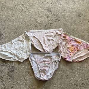 Victoria Secret 4 pair high leg brief panties Sz M